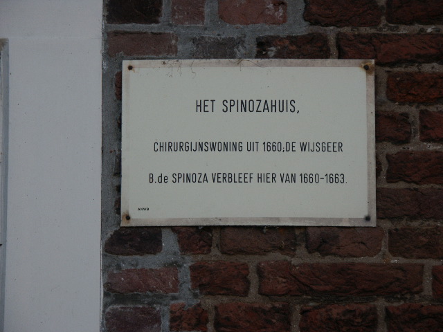 Inscription on the Spinoza house.